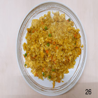 Arroz frito con curry y pollo