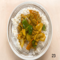 Arroz con pollo y curry